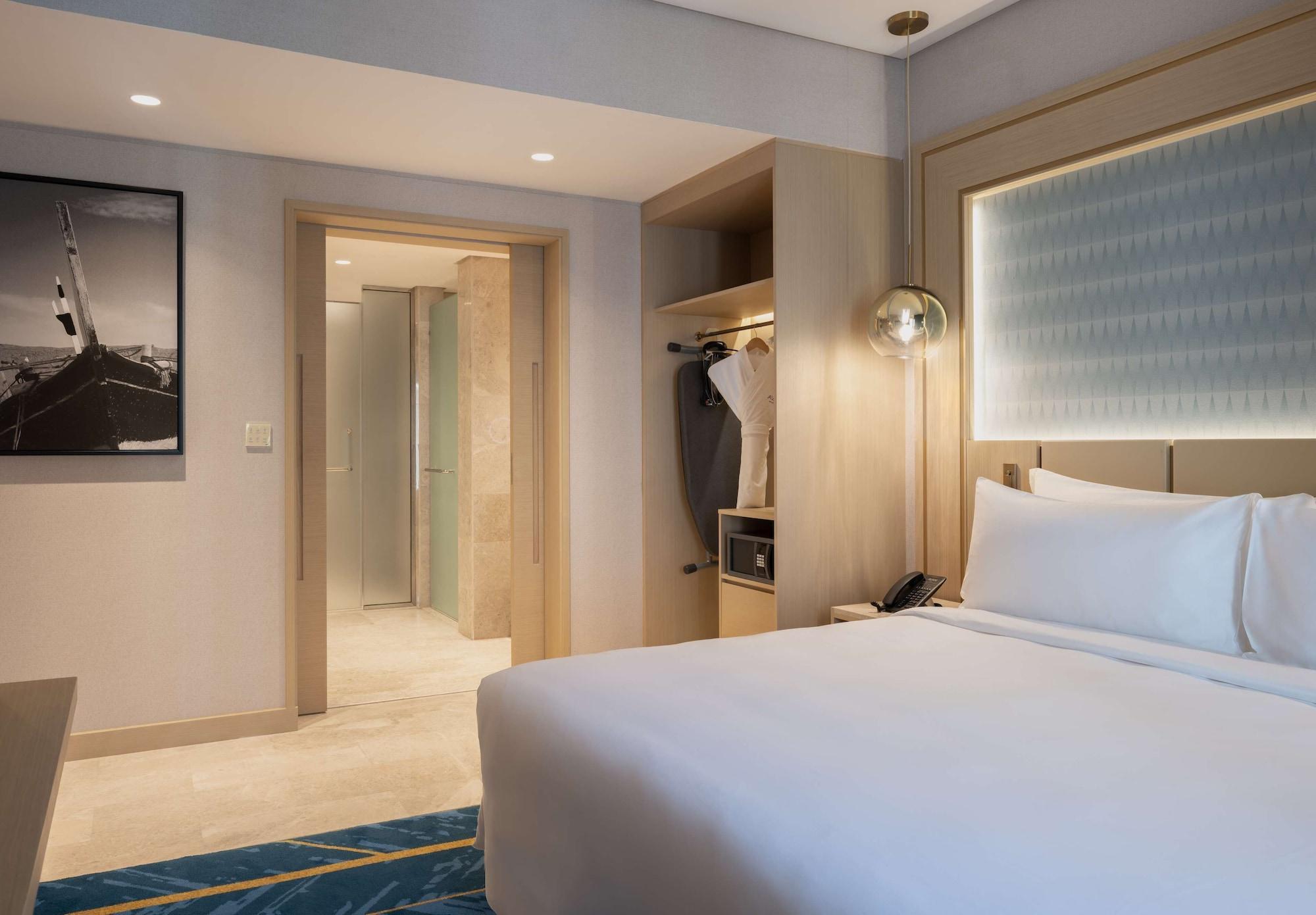 Maani Muscat Hotel & Suites Kültér fotó