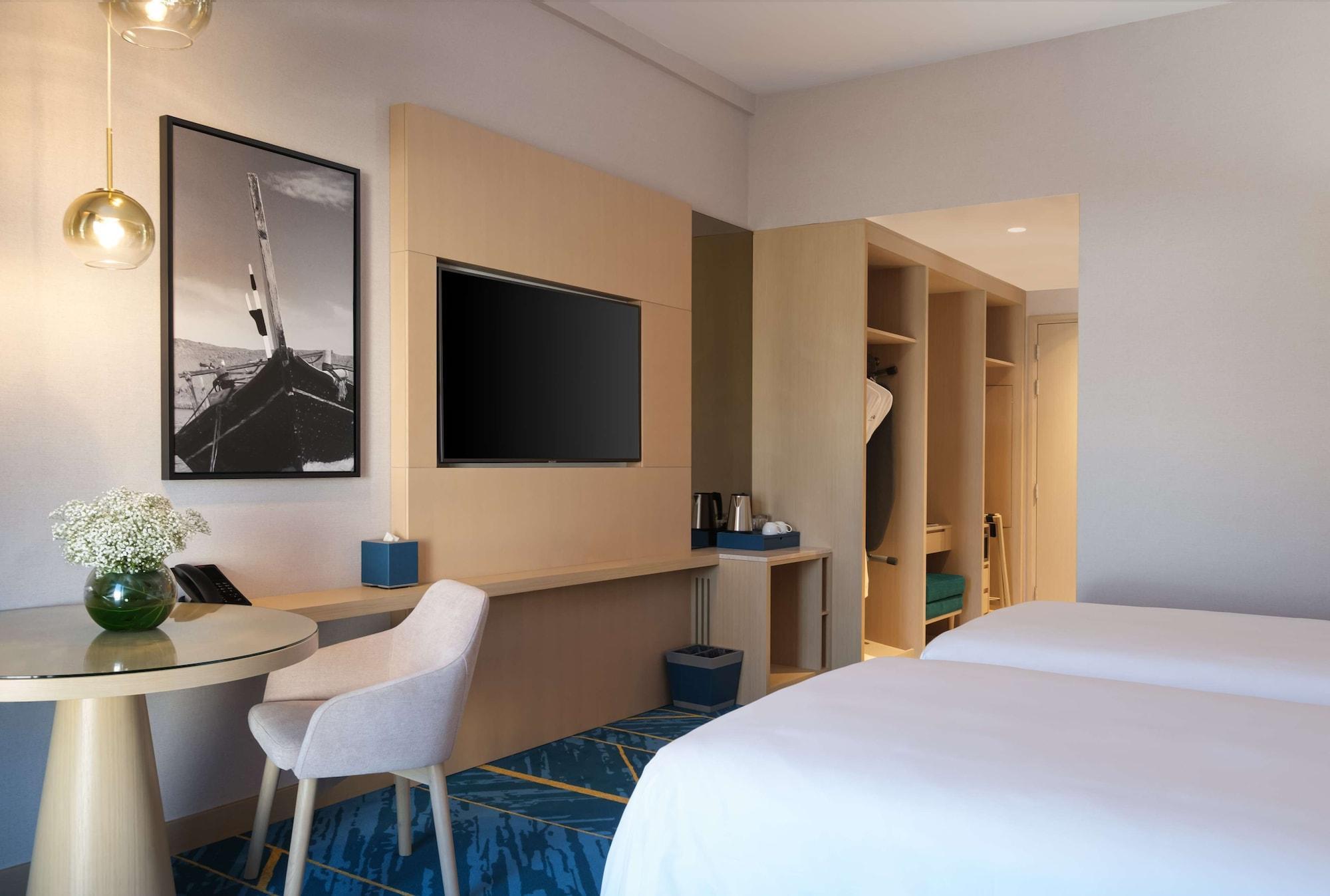 Maani Muscat Hotel & Suites Kültér fotó