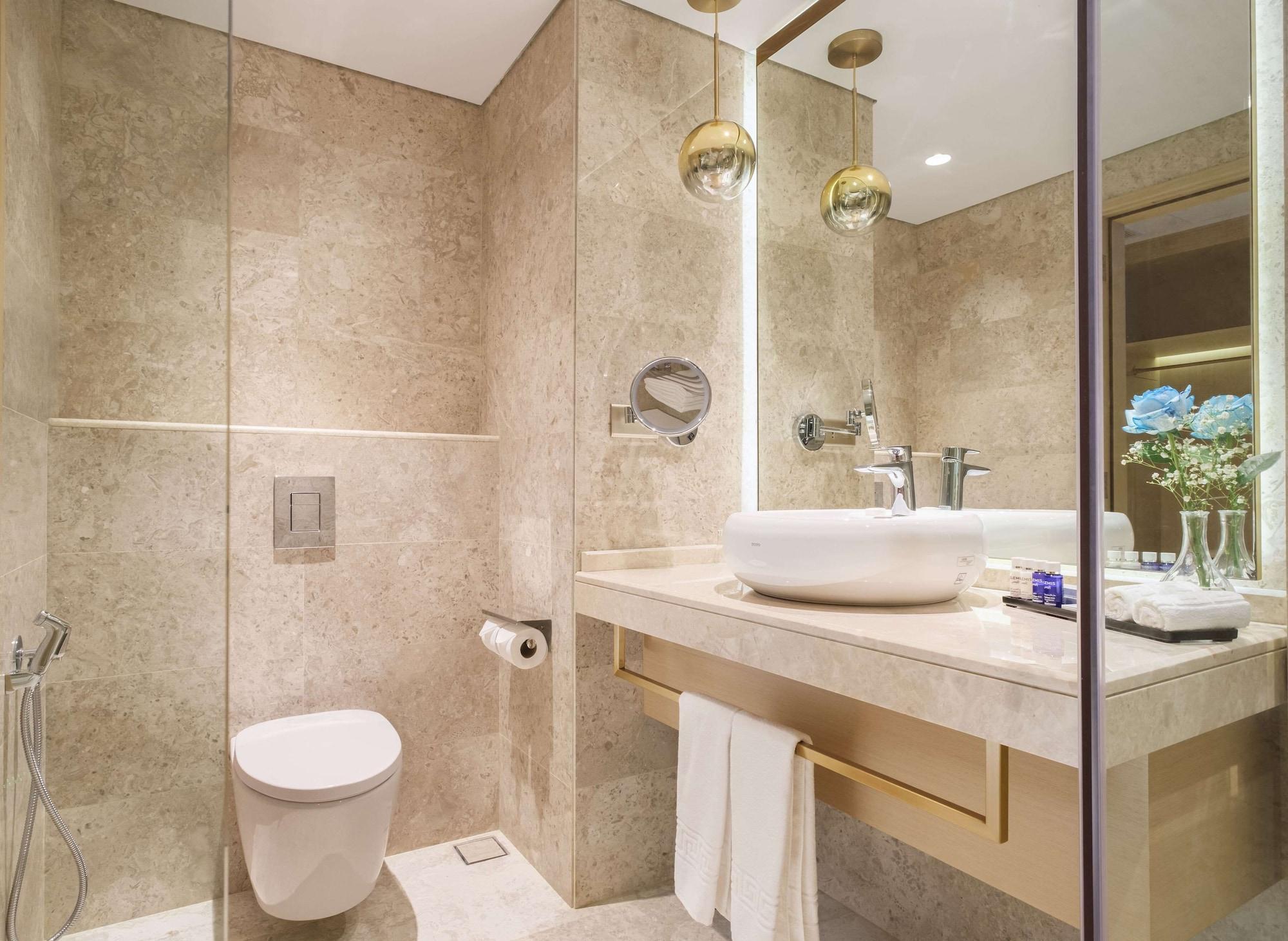 Maani Muscat Hotel & Suites Kültér fotó