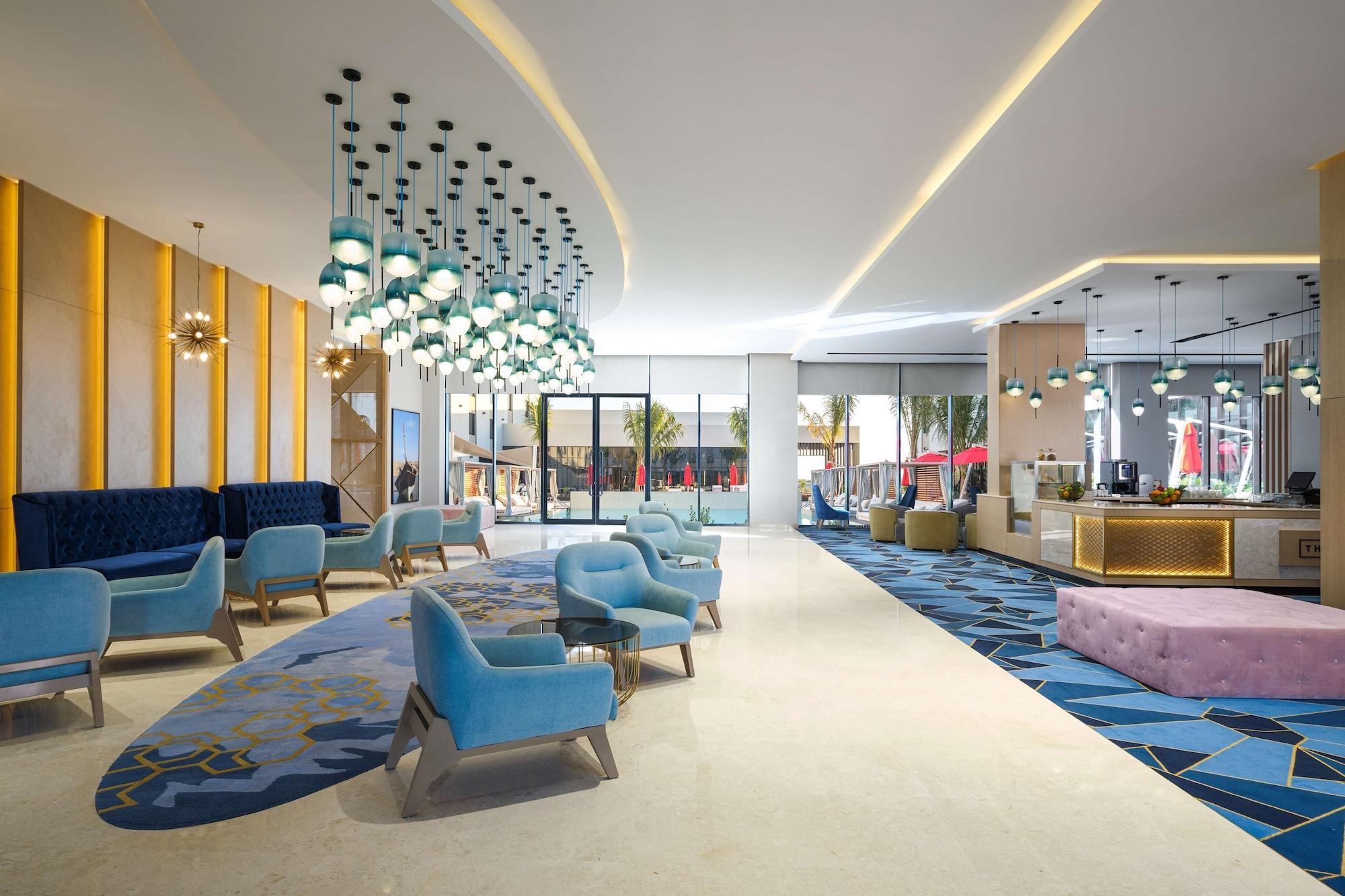 Maani Muscat Hotel & Suites Kültér fotó