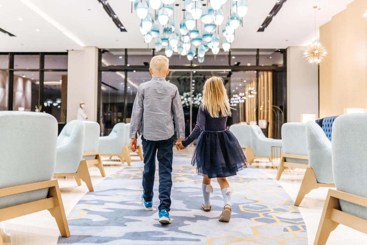 Maani Muscat Hotel & Suites Kültér fotó