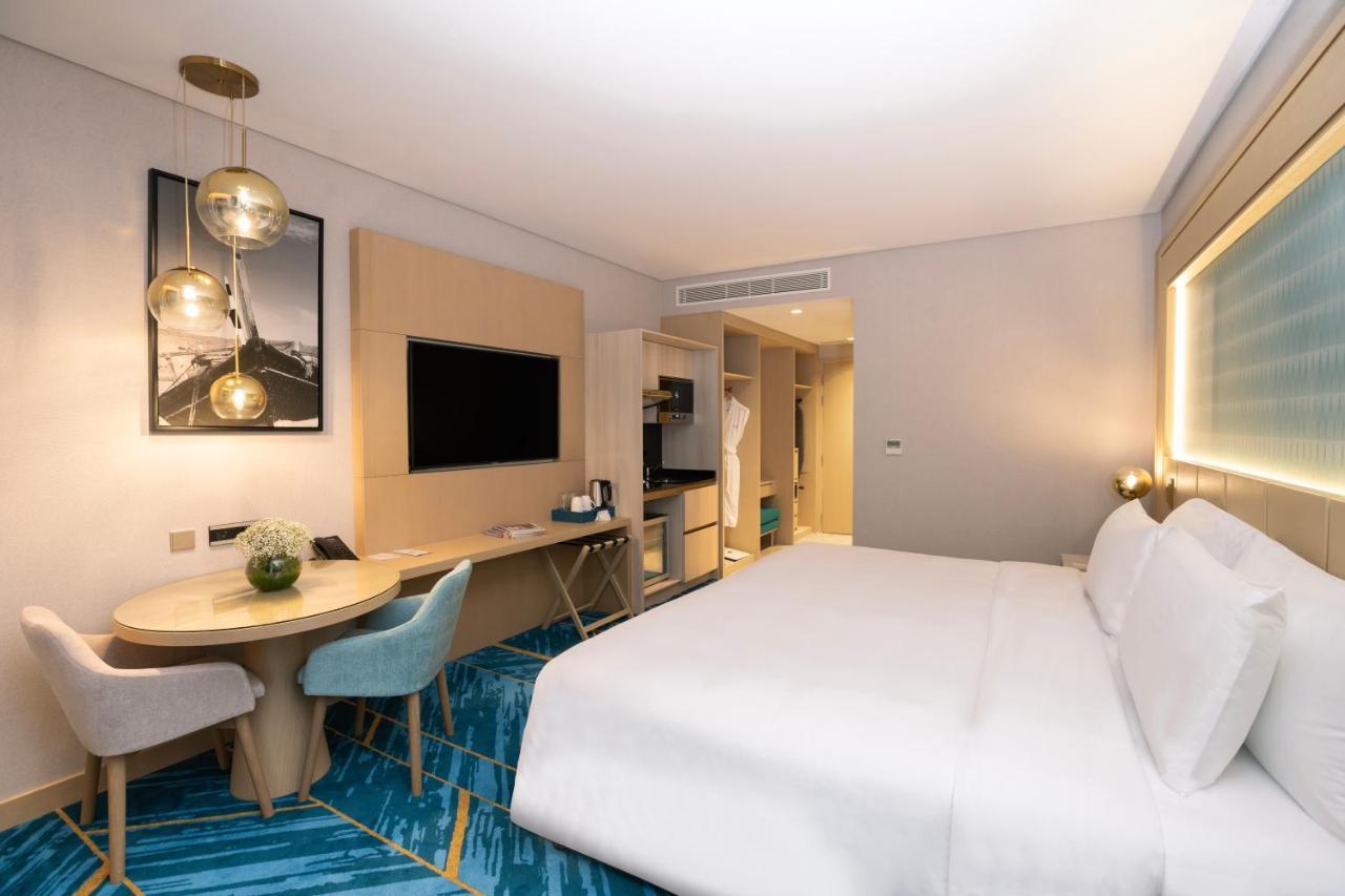 Maani Muscat Hotel & Suites Kültér fotó