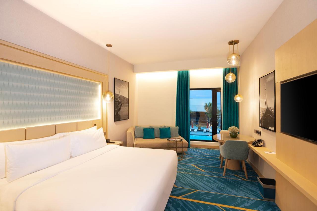 Maani Muscat Hotel & Suites Kültér fotó
