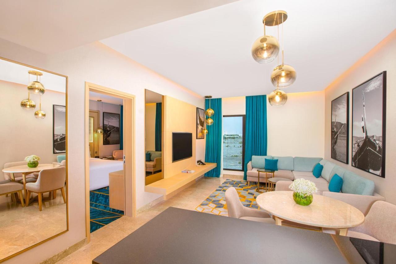 Maani Muscat Hotel & Suites Kültér fotó